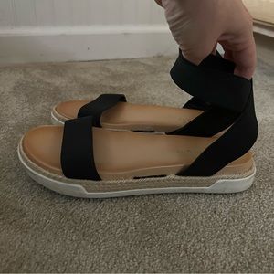 Madden girl low flat forms - great basic to match everything